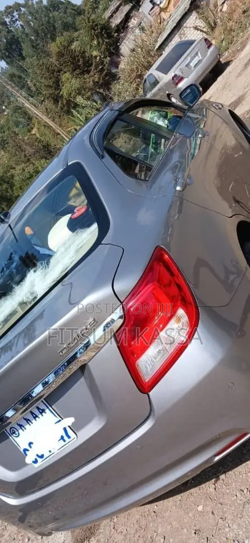Suzuki Dzire 2022 Silver