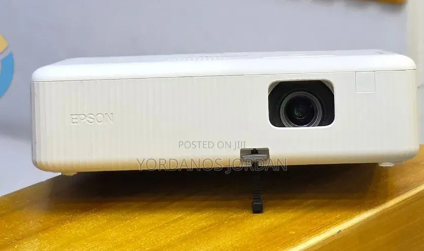 Epson Projector Co-W01