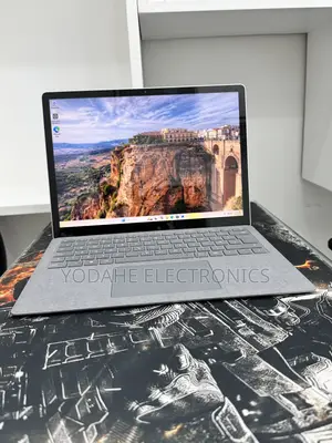 New Laptop Microsoft Surface Laptop 3 8GB Intel Core i5 SSD 512GB