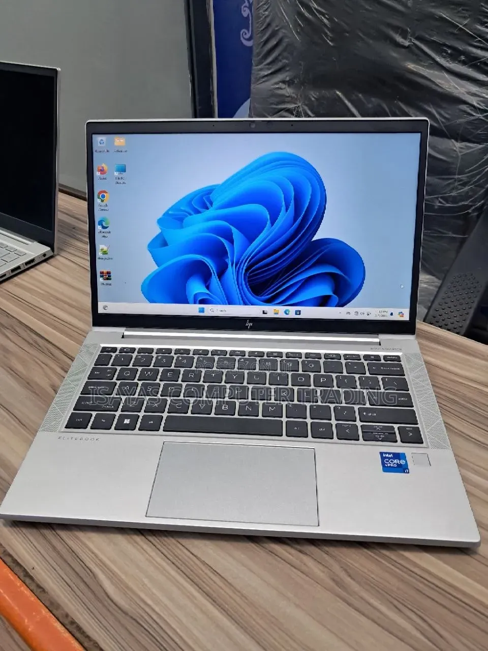 New Laptop HP EliteBook 840 G8 16GB Intel Core i7 SSD 512GB