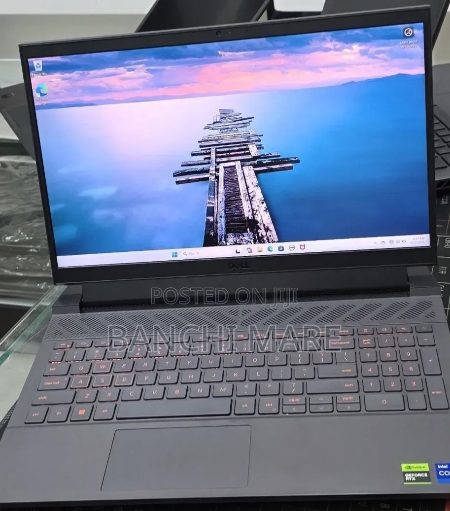 New Laptop Dell G15 5511 16GB Intel Core i7 SSD 1T