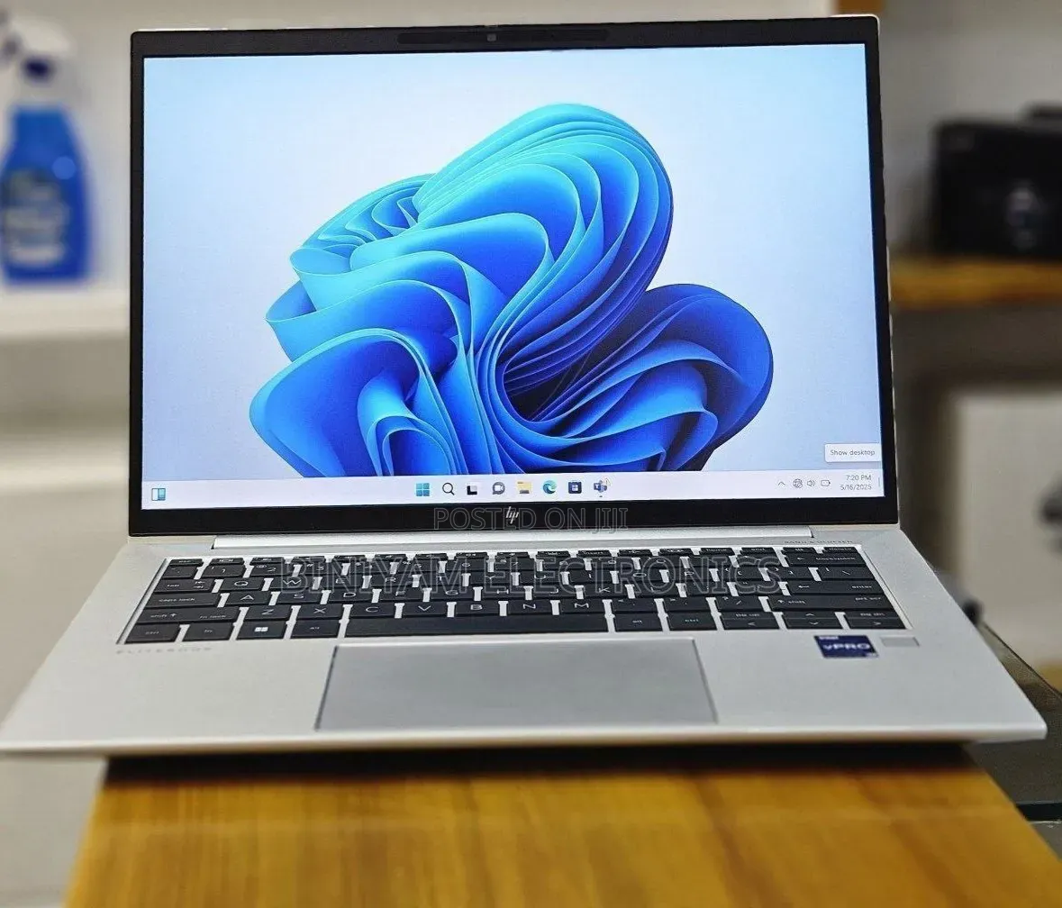 New Laptop HP EliteBook 840 G10 16GB Intel Core i7 SSD 1T