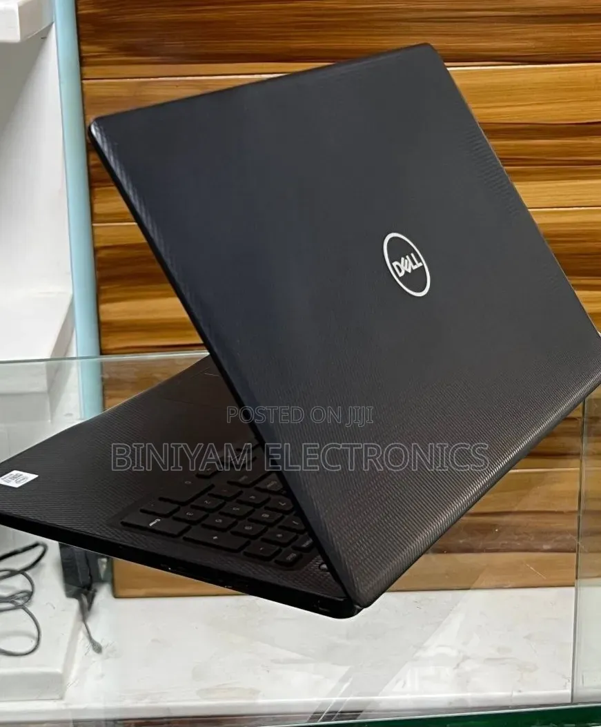 New Laptop Dell Inspiron 15 8GB Intel Core i7 SSD 256GB