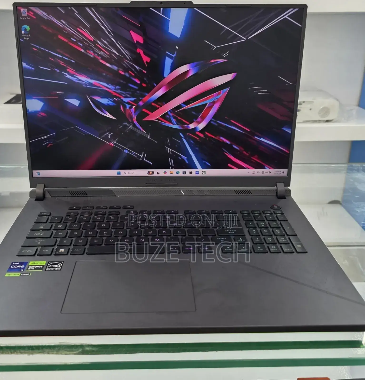 New Laptop Asus ROG Strix G18 16GB Intel Core i9 SSD 1T
