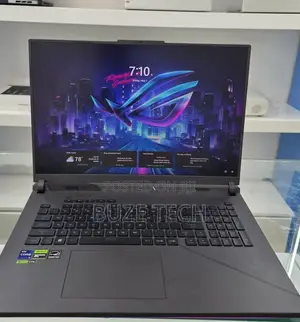 New Laptop Asus ROG Strix G18 16GB Intel Core i9 SSD 1T