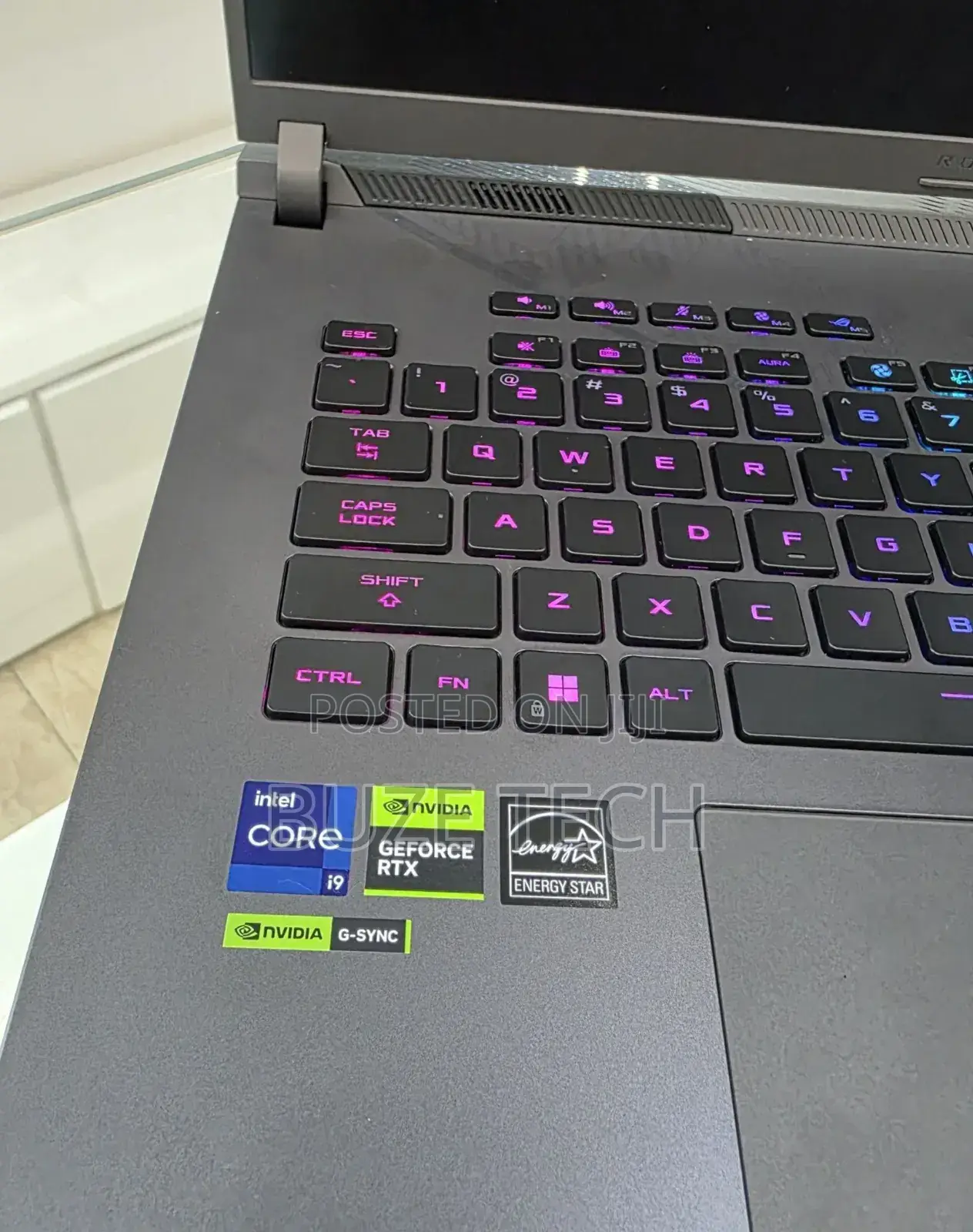 New Laptop Asus ROG Strix G18 16GB Intel Core i9 SSD 1T