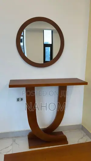 Premium Consule Table