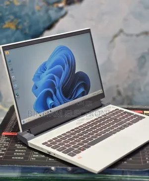 New Laptop Dell G15 5535 8GB AMD Ryzen 7 SSD 512GB