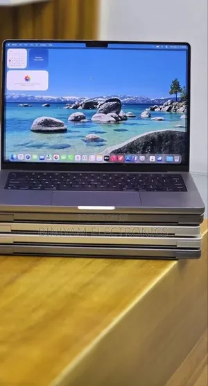 New Laptop Apple MacBook Pro 2021 M1 16GB Apple M1 Pro SSD 512GB