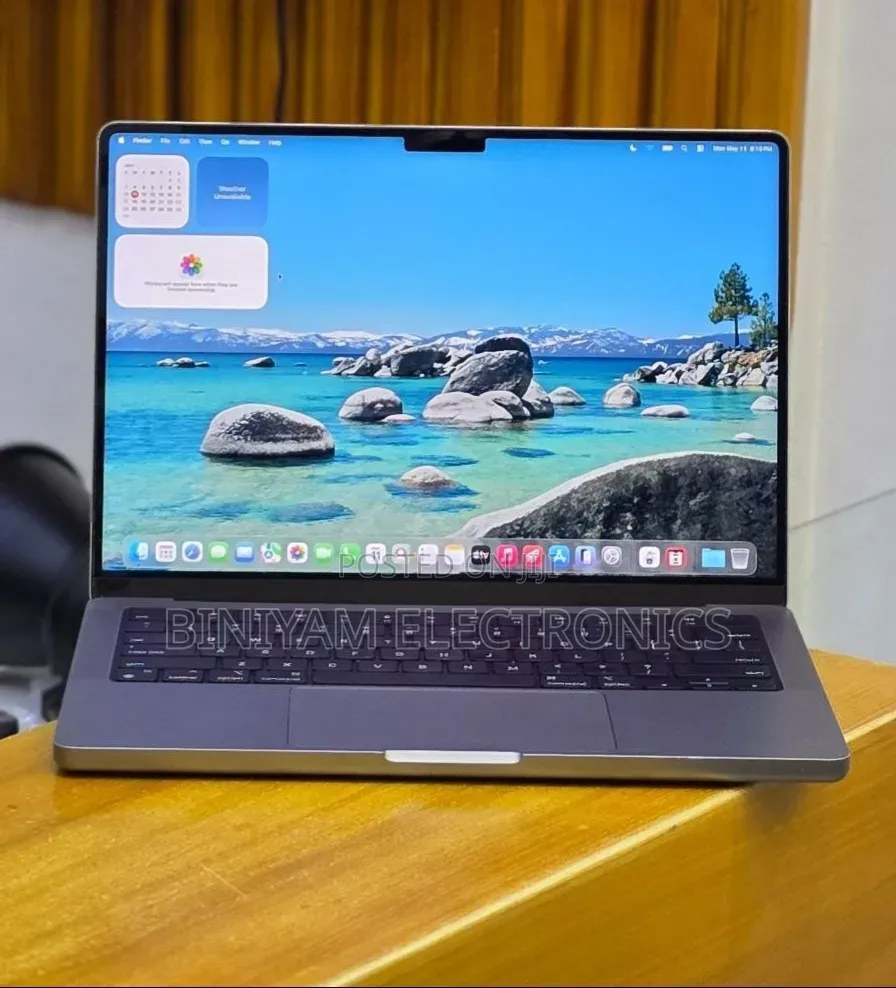 New Laptop Apple MacBook Pro 2021 M1 16GB Apple M1 Pro SSD 1T