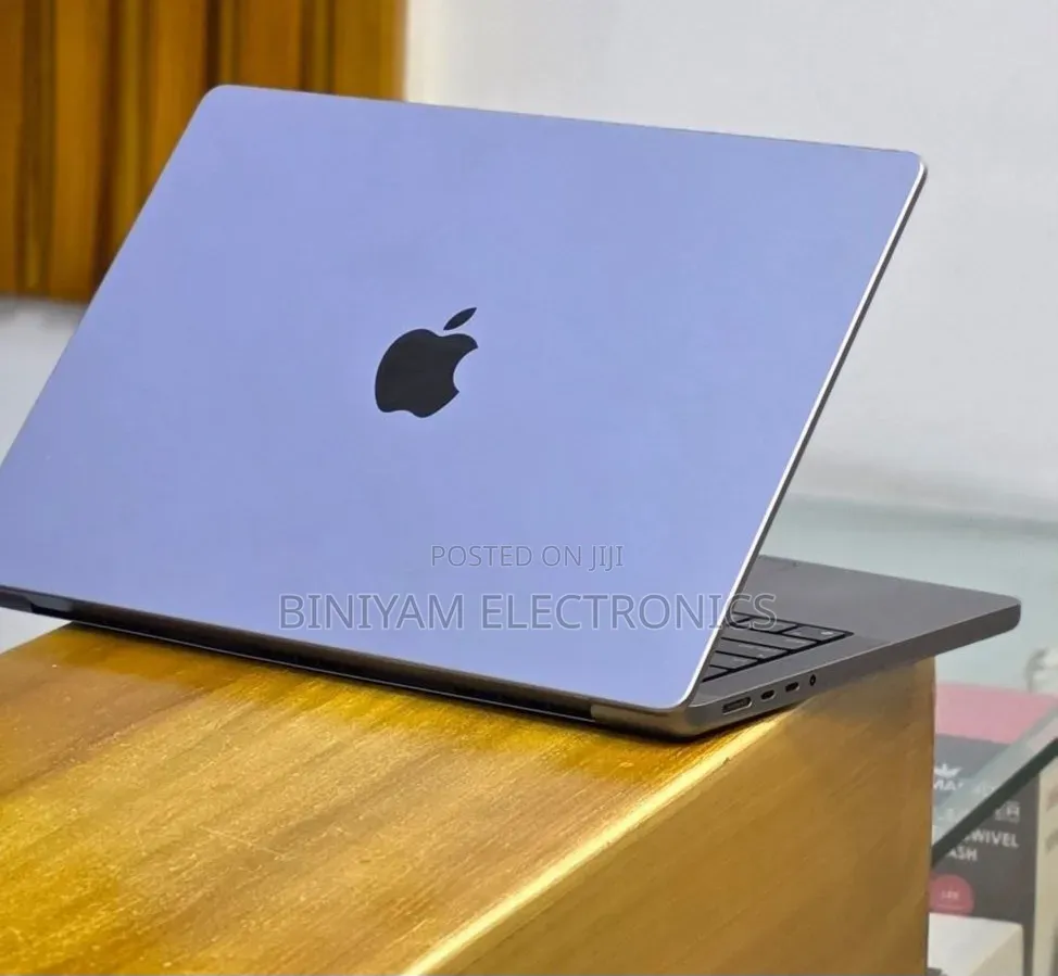 New Laptop Apple MacBook Pro 2021 M1 16GB Apple M1 Pro SSD 1T