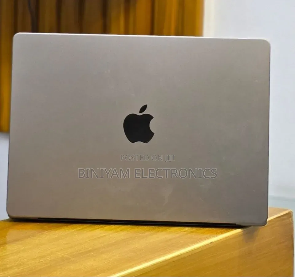 New Laptop Apple MacBook Pro 2021 M1 16GB Apple M1 Pro SSD 1T