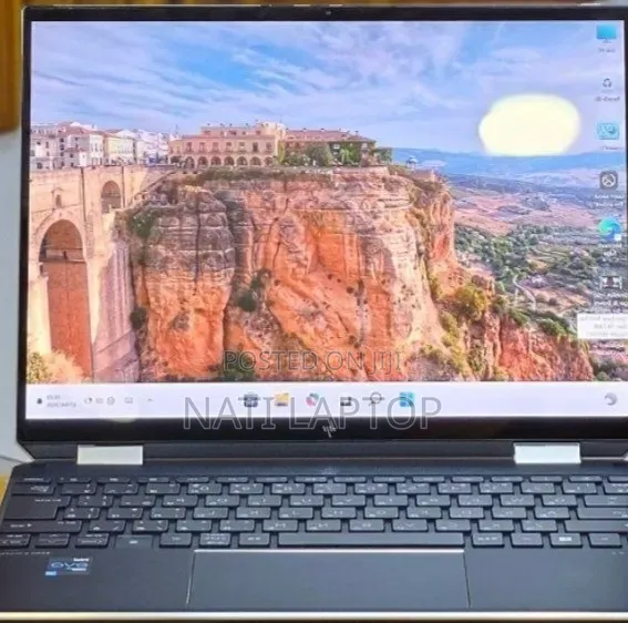 New Laptop HP Spectre X360 16GB Intel Core i7 SSD 1T