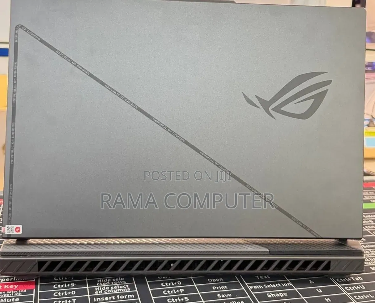 New Laptop Asus ROG Strix G15 32GB Intel Core i9 SSD 1T