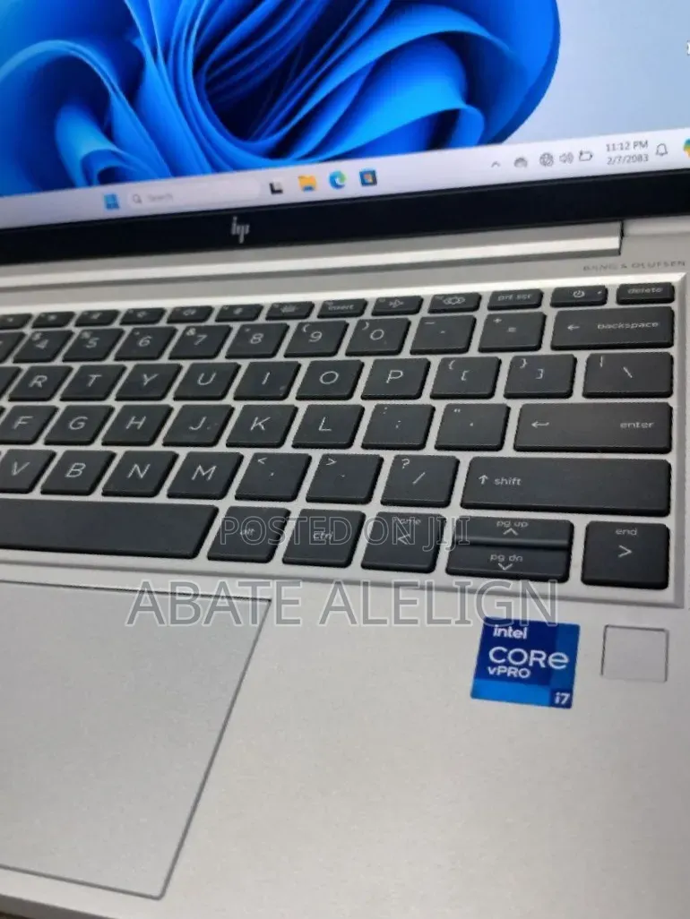 New Laptop HP EliteBook 840 G8 8GB Intel Core i7 SSD 512GB