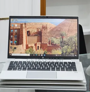 New Laptop HP EliteBook 830 G8 16GB Intel Core i7 SSD 512GB