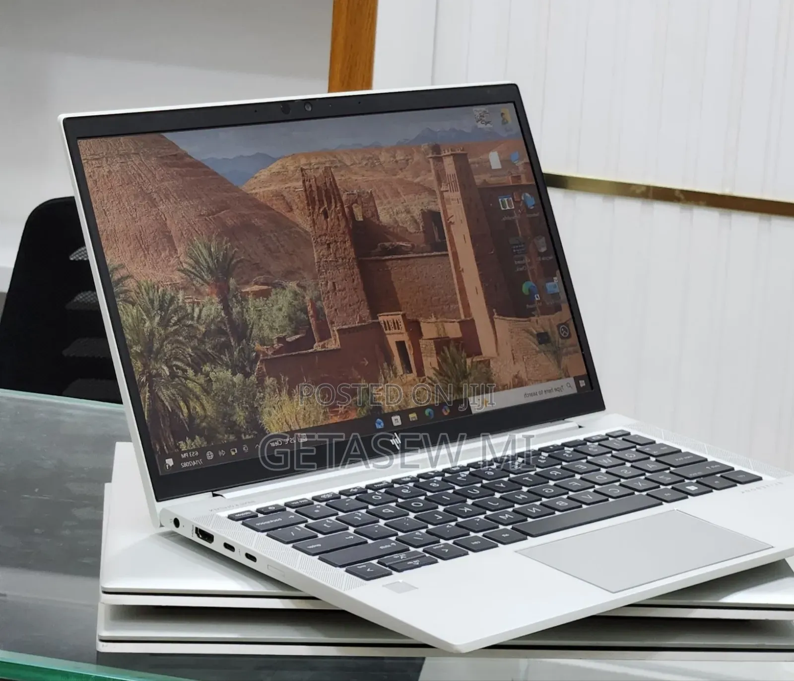 New Laptop HP EliteBook 830 G8 16GB Intel Core i7 SSD 512GB