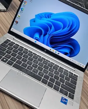 New Laptop HP EliteBook 840 G8 8GB Intel Core i7 SSD 512GB
