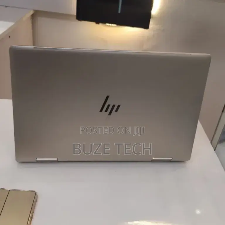 New Laptop HP Envy x360 8GB Intel Core i7 SSD 512GB