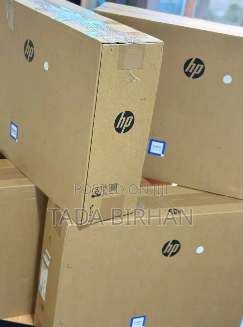 New HP 200 G4 22 All-in-One 8GB Intel Core i5 SSD 512GB