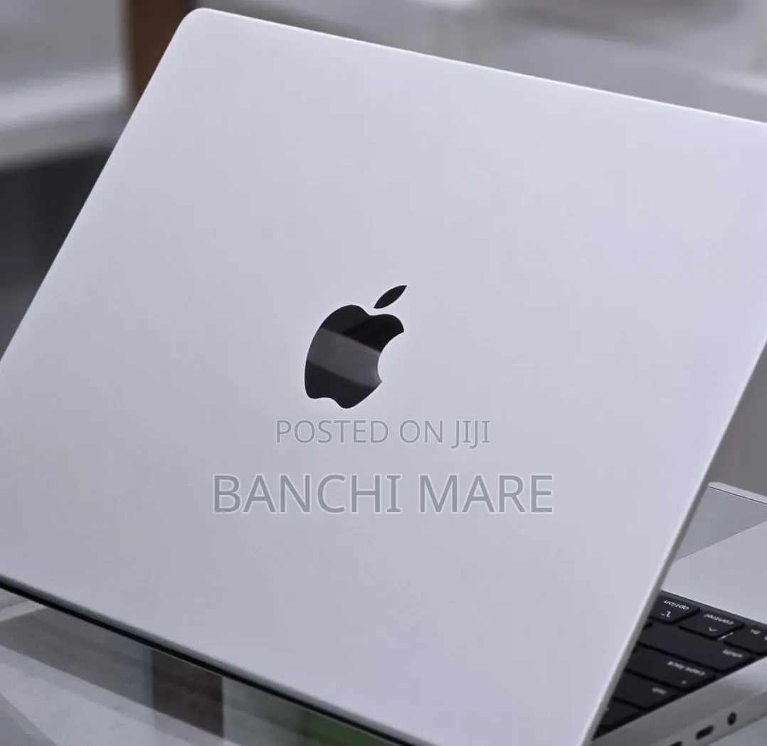 New Laptop Apple MacBook Pro 2025 M5 16GB Intel Core i5 SSD 512GB