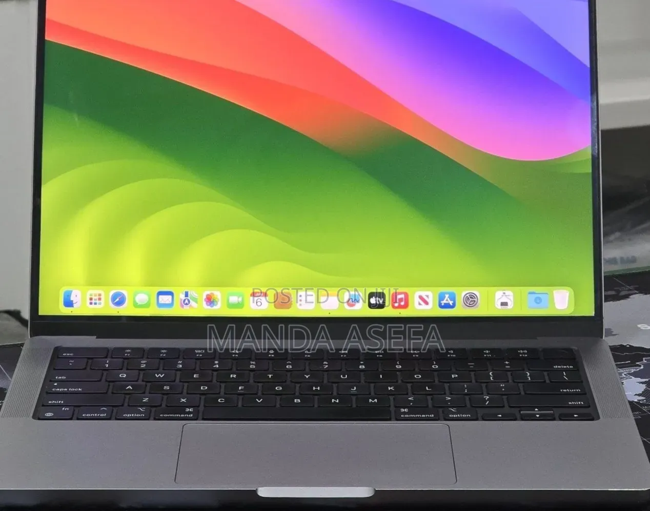 New Laptop Apple MacBook Pro 2023 M3 8GB Apple M3 SSD 512GB