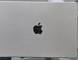 New Laptop Apple MacBook Pro 2025 M5 16GB Intel Core i5 SSD 512GB