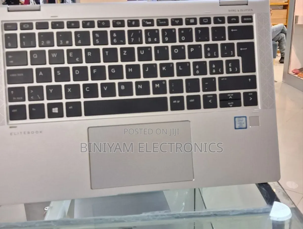 New Laptop HP EliteBook x360 1030 G4 8GB Intel Core i5 SSD 512GB