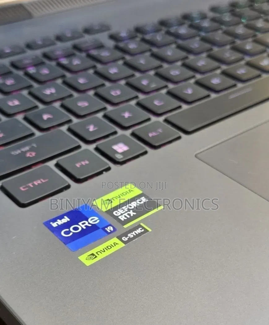New Laptop Asus ROG Strix G15 16GB Intel Core i9 SSD 1T