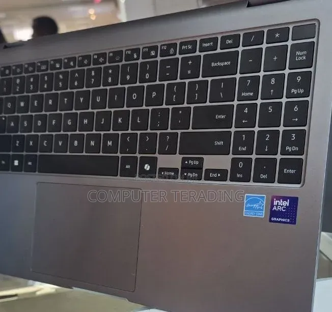 New Laptop Samsung Galaxy Book4 Ultra 16GB Intel Core Ultra 7 SSD 512GB
