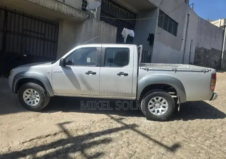 Mazda BT-50 2010 White