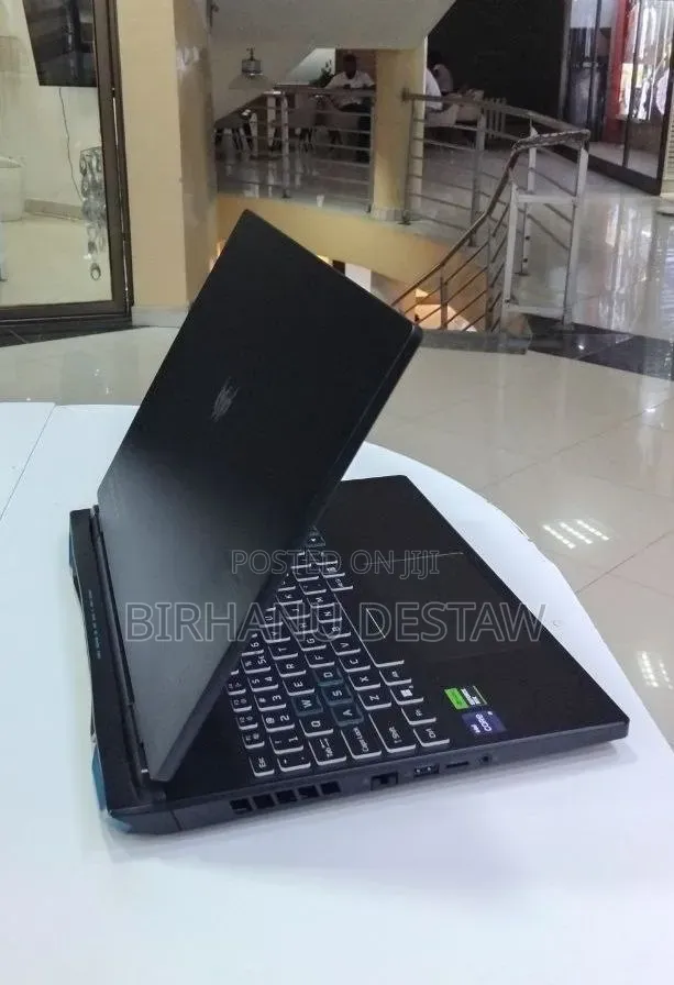 New Laptop Acer Predator Helios Neo 16 16GB Intel Core i9 SSD 1T