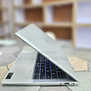 New Laptop HP Elitebook 830 G11 16GB Intel Core Ultra 7 SSD 512GB