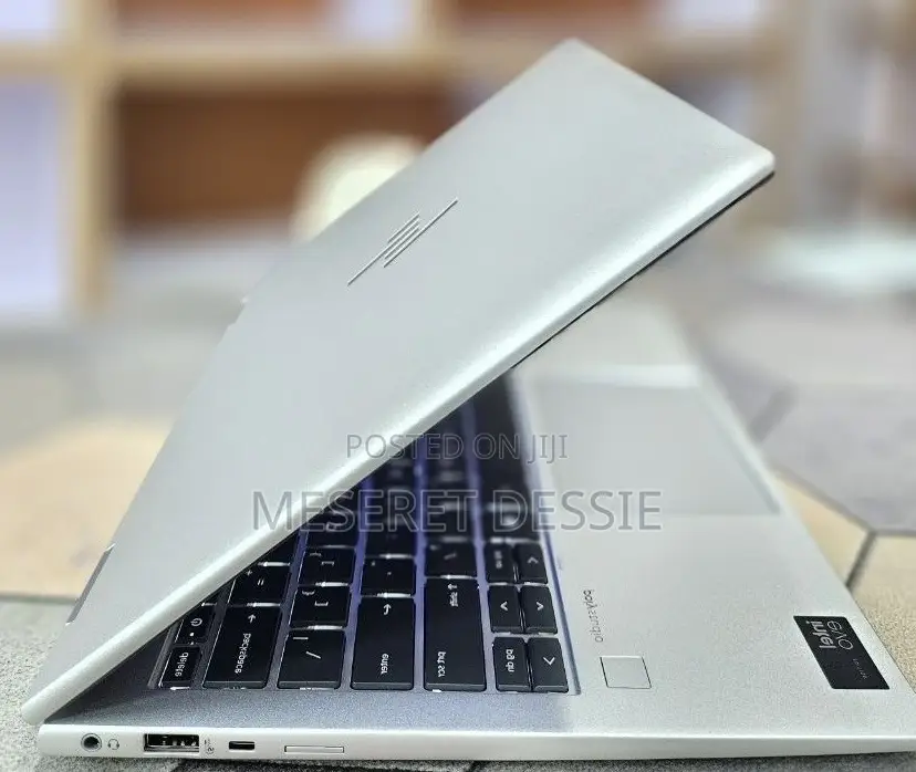 New Laptop HP EliteBook 830 16GB Intel Core Ultra 7 SSD 512GB