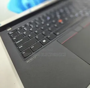 New Laptop Lenovo ThinkPad P14s 16GB Intel Core i7 SSD 512GB