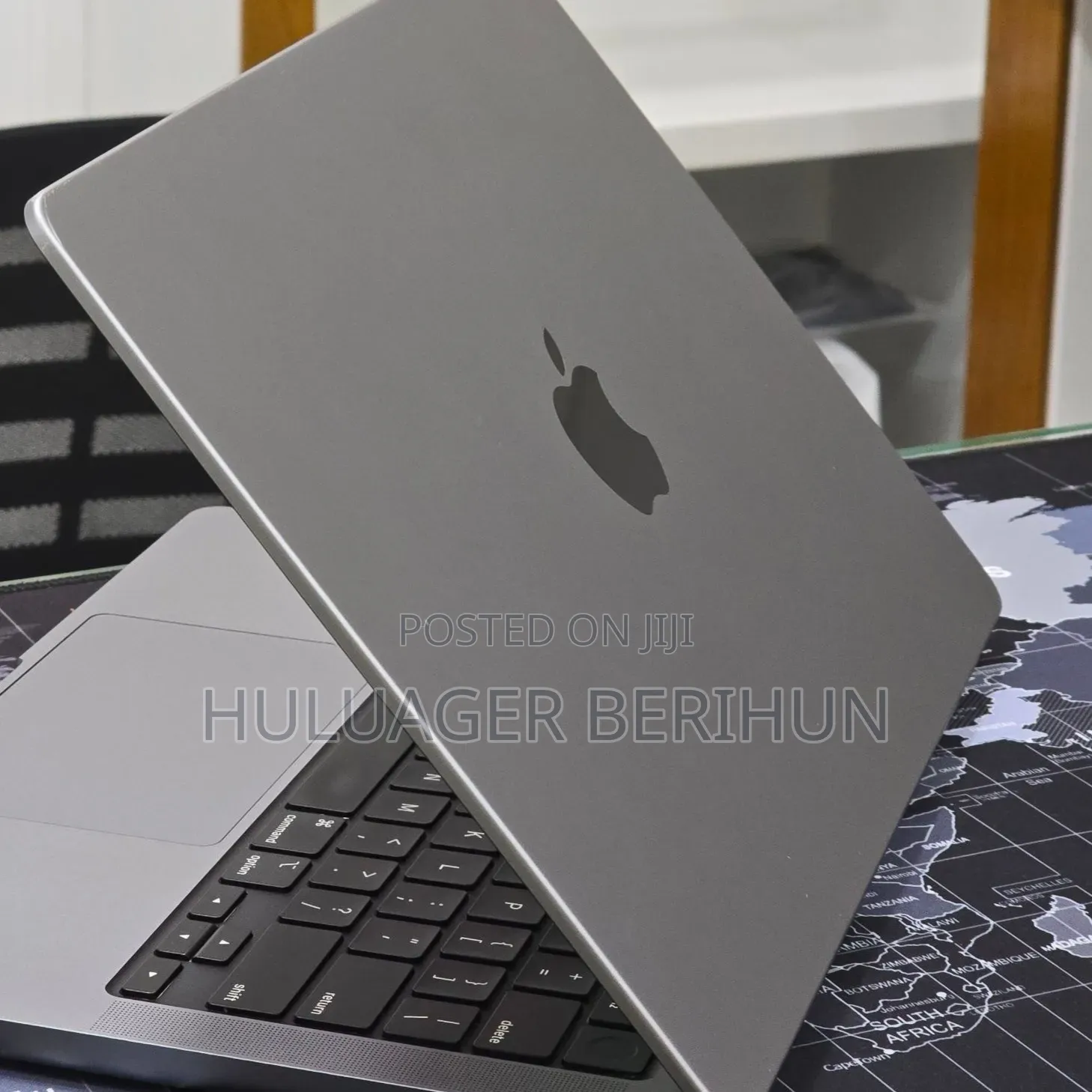 New Laptop Apple MacBook Pro 2023 M3 8GB Apple M3 Pro SSD 512GB