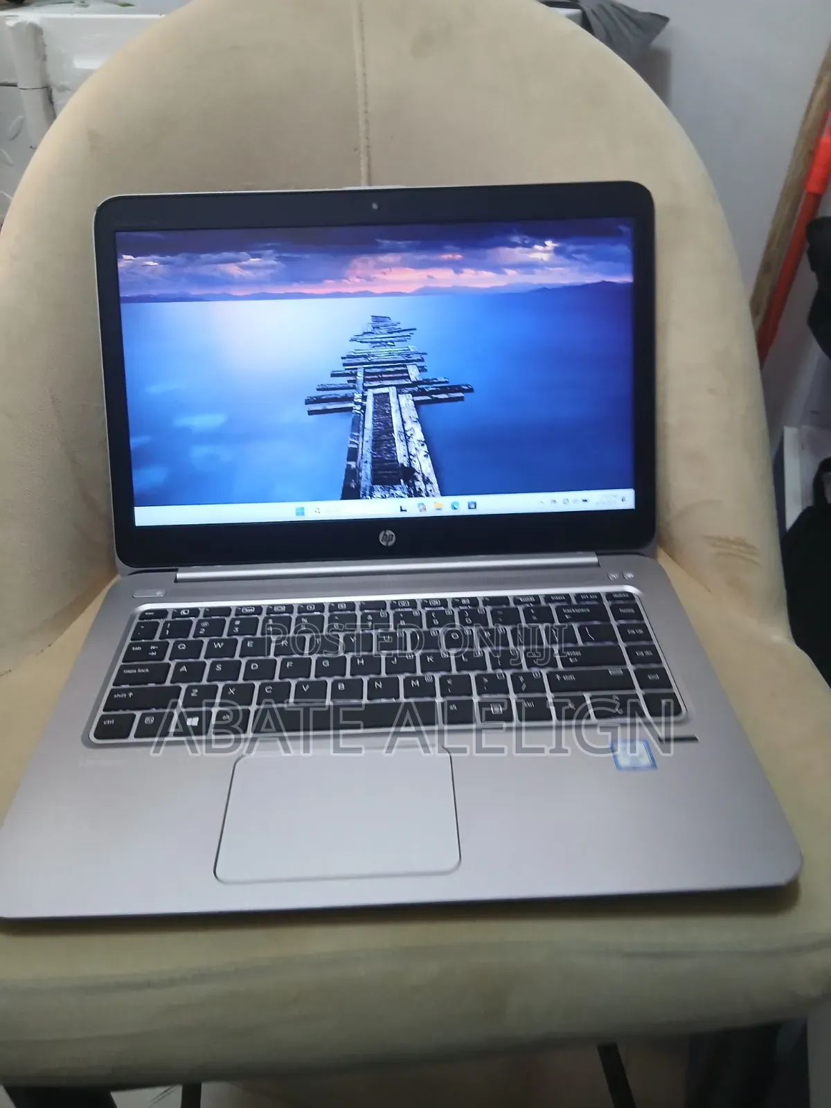 New Laptop HP EliteBook Folio 1040 G3 8GB Intel Core i5 SSD 256GB