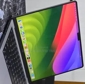 New Laptop Apple MacBook Pro 2024 M3 8GB Apple M3 Pro SSD 512GB