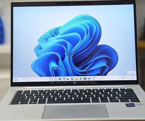 New Laptop HP EliteBook 840 G10 16GB Intel Core i7 SSD 1T