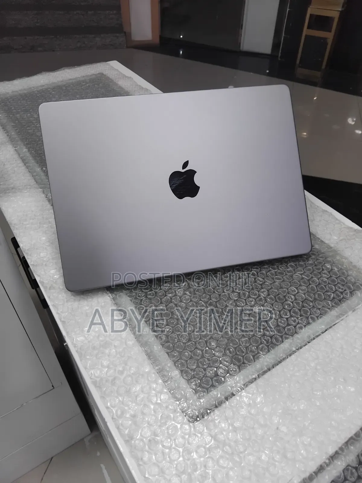 New Laptop Apple MacBook Pro 2021 M1 32GB Intel Core M SSD 512GB