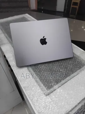 New Laptop Apple MacBook Pro 2021 M1 32GB Intel Core M SSD 512GB