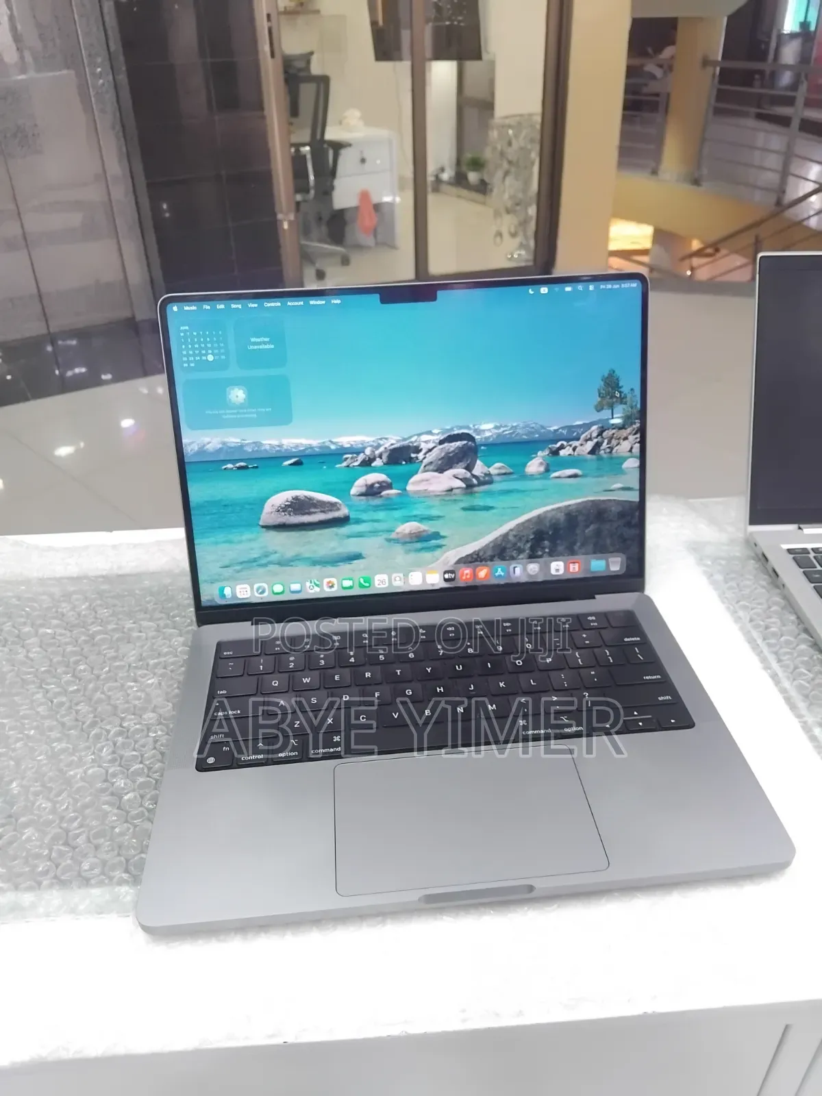 New Laptop Apple MacBook Pro 2021 M1 32GB Intel Core M SSD 512GB