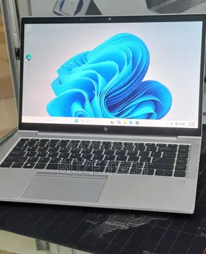 New Laptop HP EliteBook 840 G8 16GB Intel Core i7 SSD 512GB