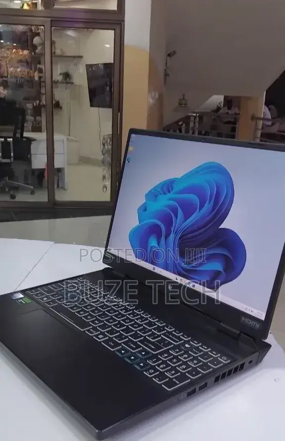 New Laptop Acer Predator Helios 16 16GB Intel Core i9 SSD 1T