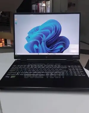 New Laptop Acer Predator Helios 16 16GB Intel Core i9 SSD 1T