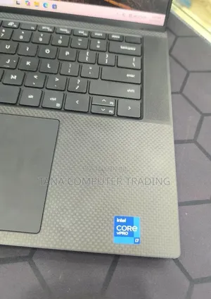 New Laptop Dell Precision 5570 16GB Intel Core i7 SSD 512GB