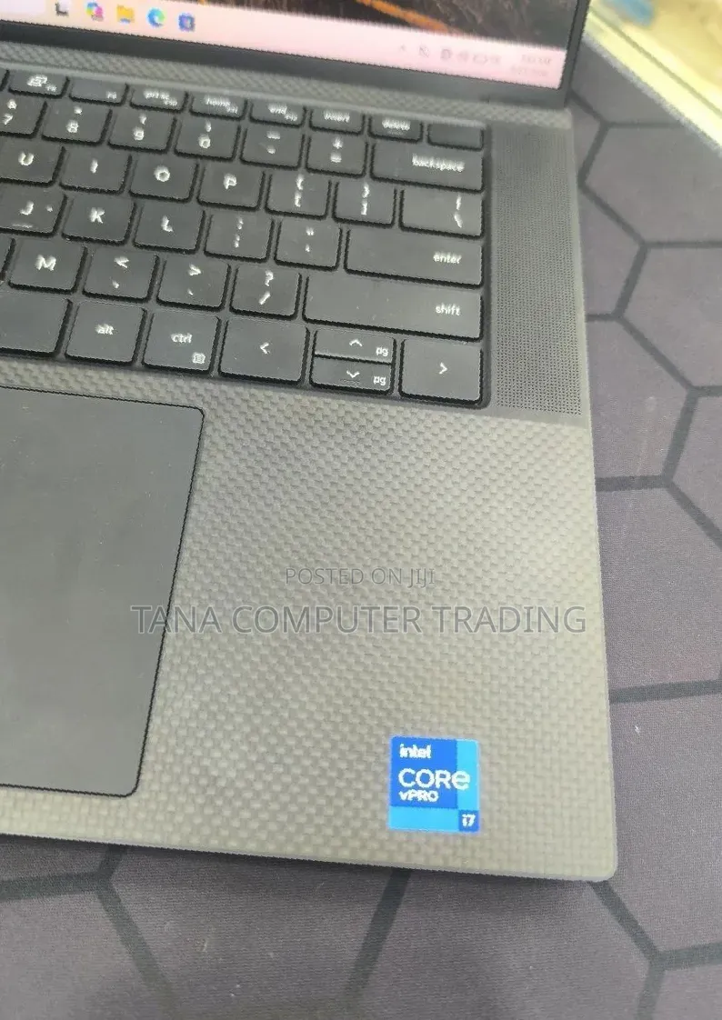 New Laptop Dell Precision 5570 16GB Intel Core i7 SSD 512GB