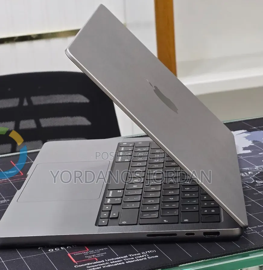 New Laptop Apple MacBook Pro 2020 M1 32GB Apple M1 Pro SSD 512GB