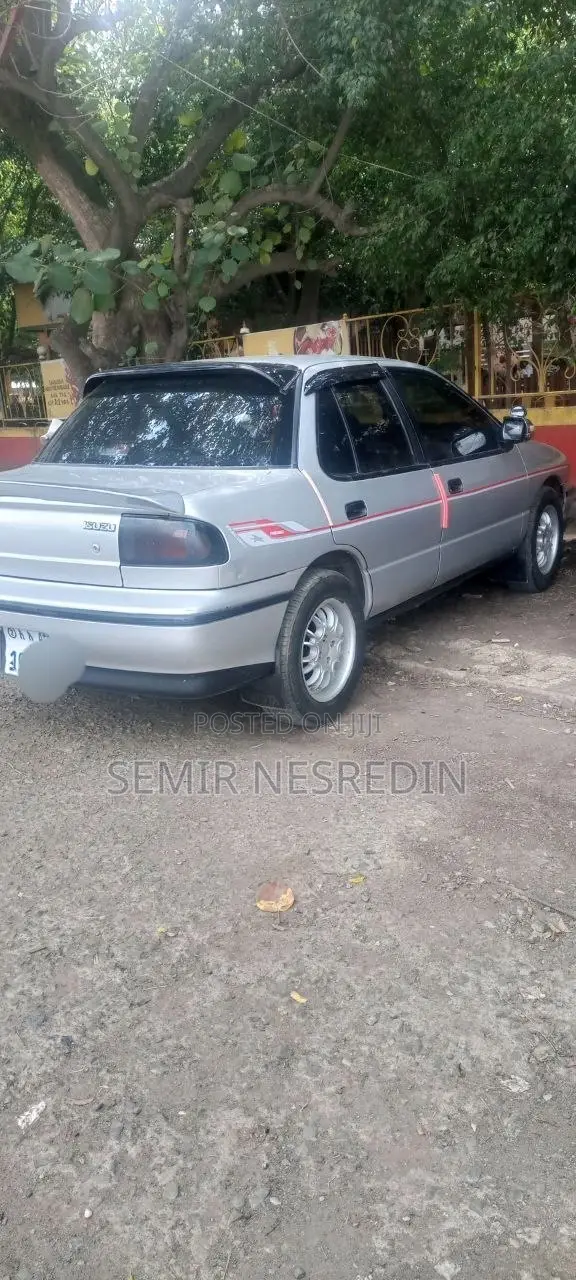 Isuzu Midi 1992 Silver