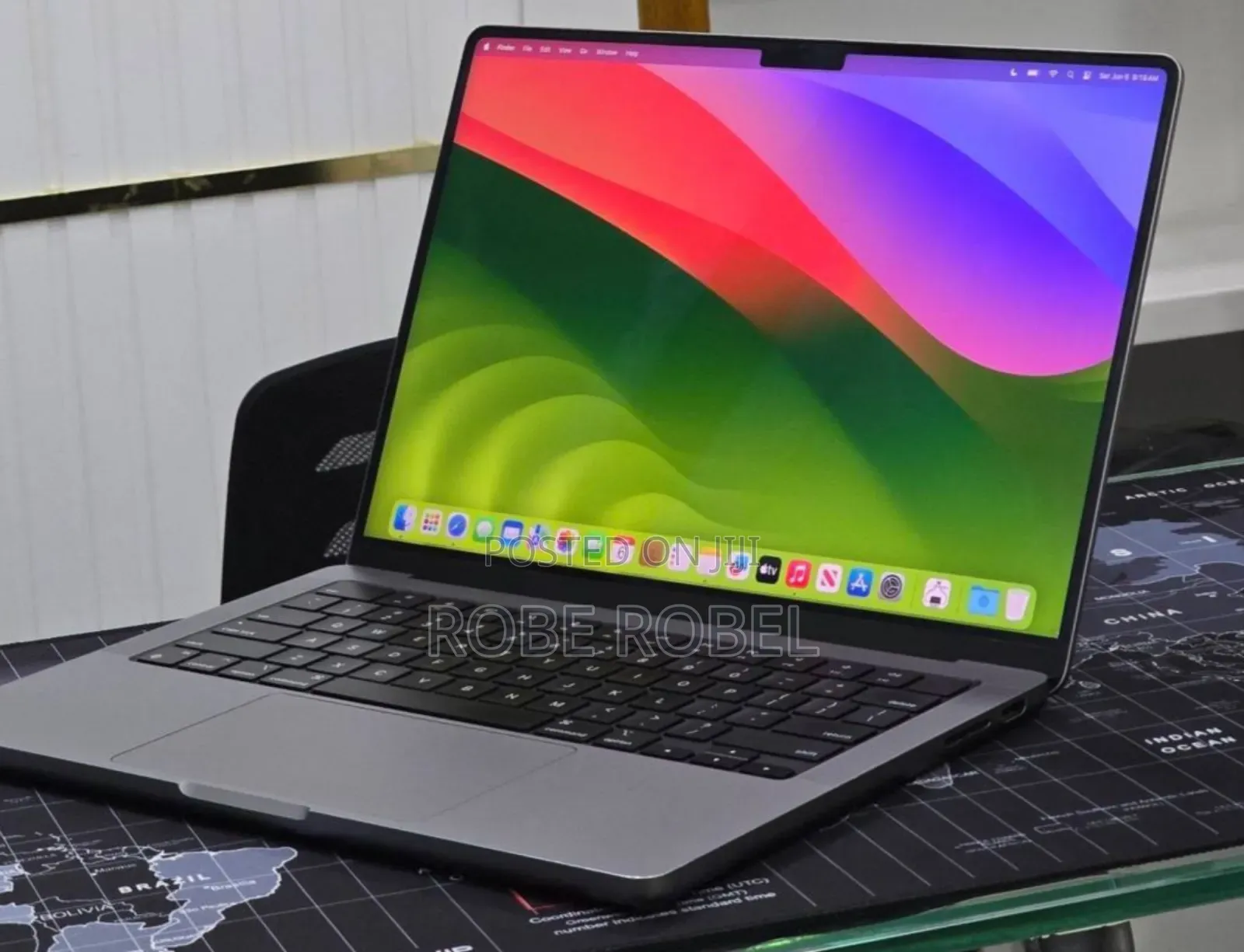 New Laptop Apple MacBook Pro 2023 M3 8GB Apple M3 SSD 512GB